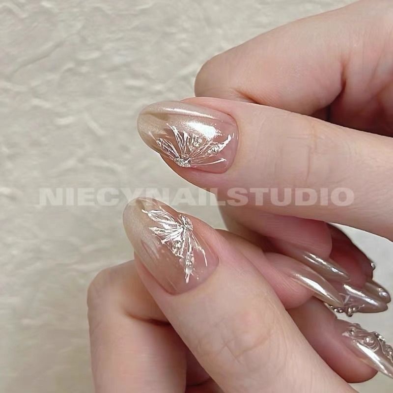 純手工早秋珍珠月光粉漸變碎鑽 靈動蝴蝶超仙氣婚甲新娘美甲穿戴甲-細節圖2