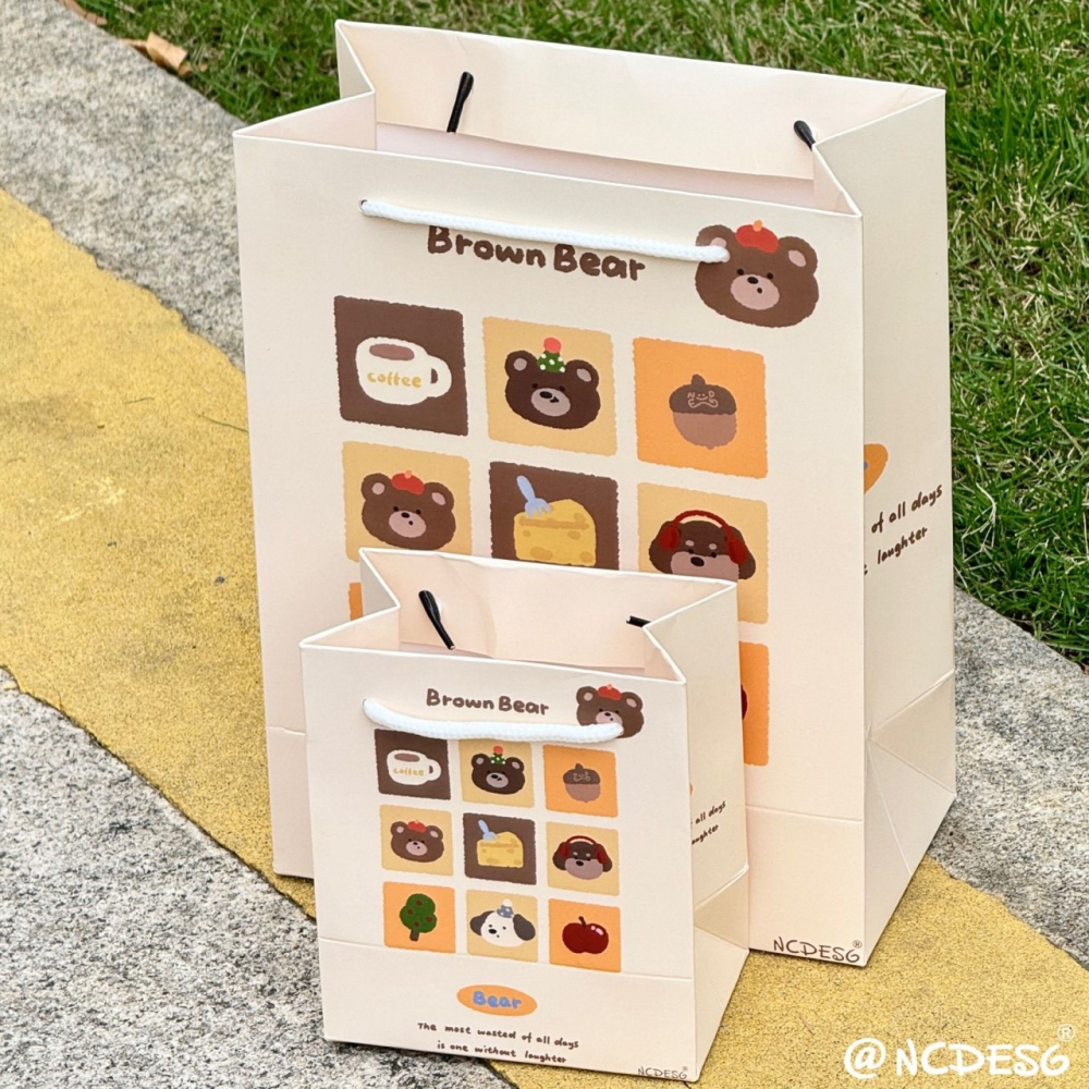 甜品小熊竪版禮品袋可愛生日手提袋 簡約高顏值精美加厚生日禮物袋-細節圖2