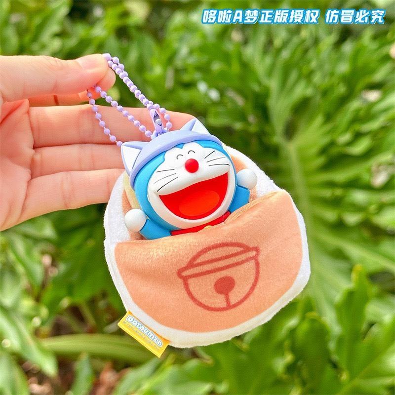 𝗟𝗶𝗻𝗦𝗵𝗼𝗽 現貨｜正版授權 哆啦A夢 好睡眠睡袋立體掛件 吊飾 鑰匙圈 公仔 咖啡色-細節圖5