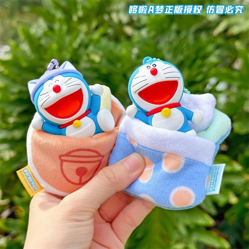 𝗟𝗶𝗻𝗦𝗵𝗼𝗽 現貨｜正版授權 哆啦A夢 好睡眠睡袋立體掛件 吊飾 鑰匙圈 公仔 藍色-細節圖3