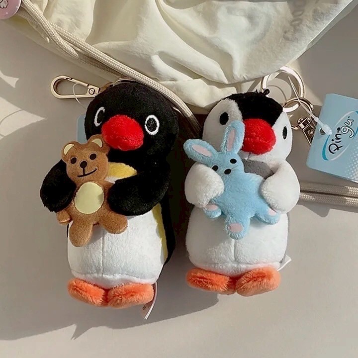 【韓國直送】PINGU 企鵝家族 ♡ 經典好朋友系列吊飾 (PINGU抱熊/PINGA抱兔)-細節圖2