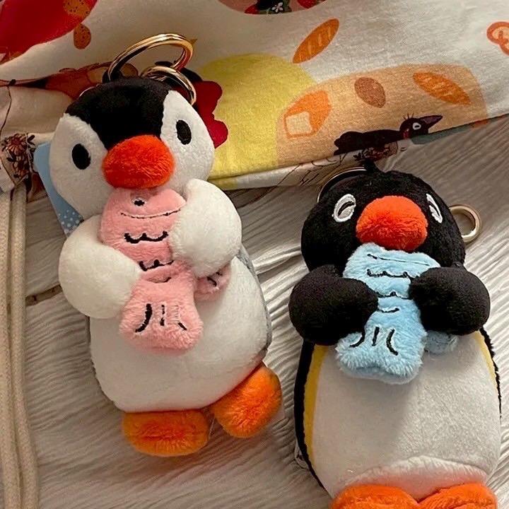 【韓國限定】PINGU 企鵝家族 ♡ 鮮魚系列吊飾 (PINGU黑色/PINGA白色)-細節圖9