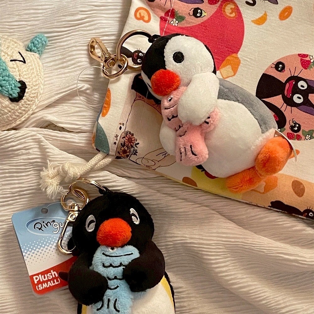 【韓國限定】PINGU 企鵝家族 ♡ 鮮魚系列吊飾 (PINGU黑色/PINGA白色)-細節圖11
