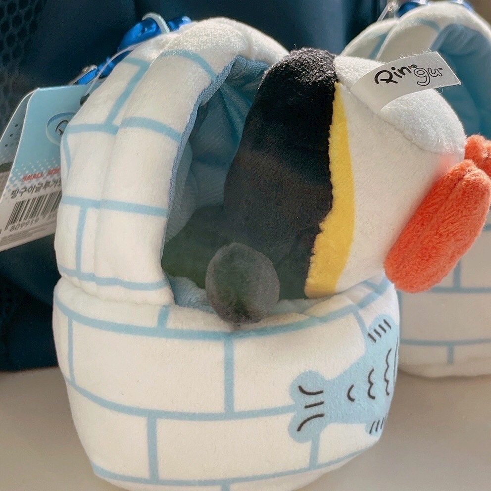 【韓國直送】PINGU 企鵝家族 ♡ 溫馨冰屋套裝吊飾 (10cm/含冰屋小窩)-細節圖3