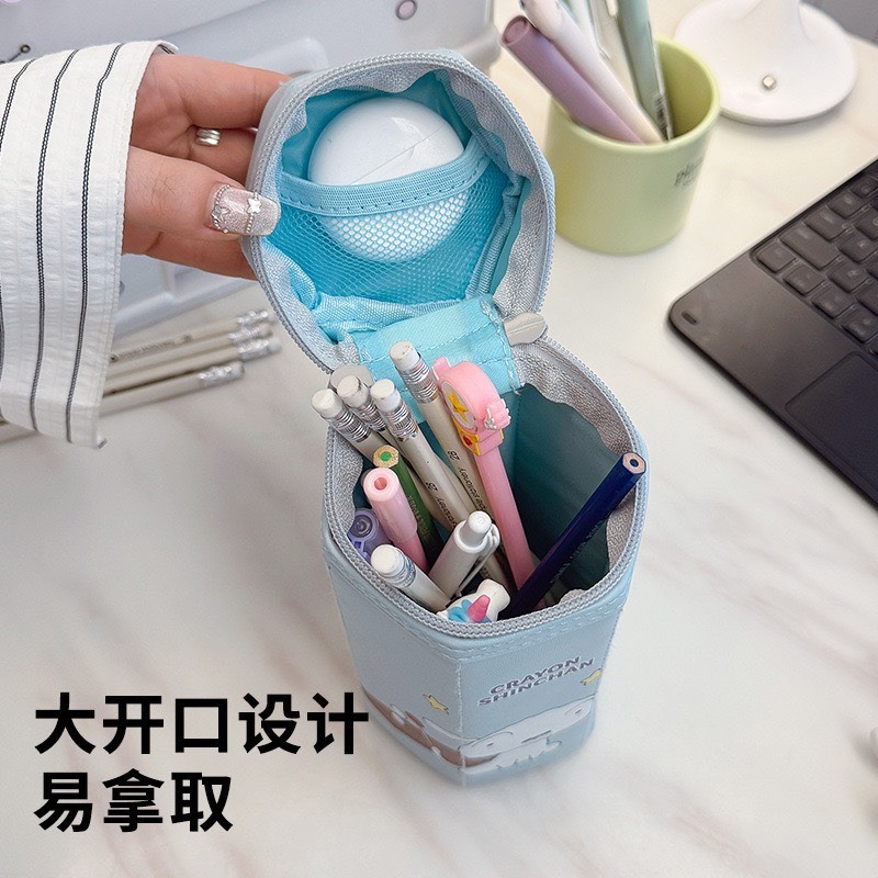 預購｜蠟筆小新正版 六角形立體筆袋 ｜ 大容量拉鍊鉛筆盒 質感皮革 附防偽標 巧克比 睡衣小新 肥嘟嘟左衛門 文具收納-細節圖10