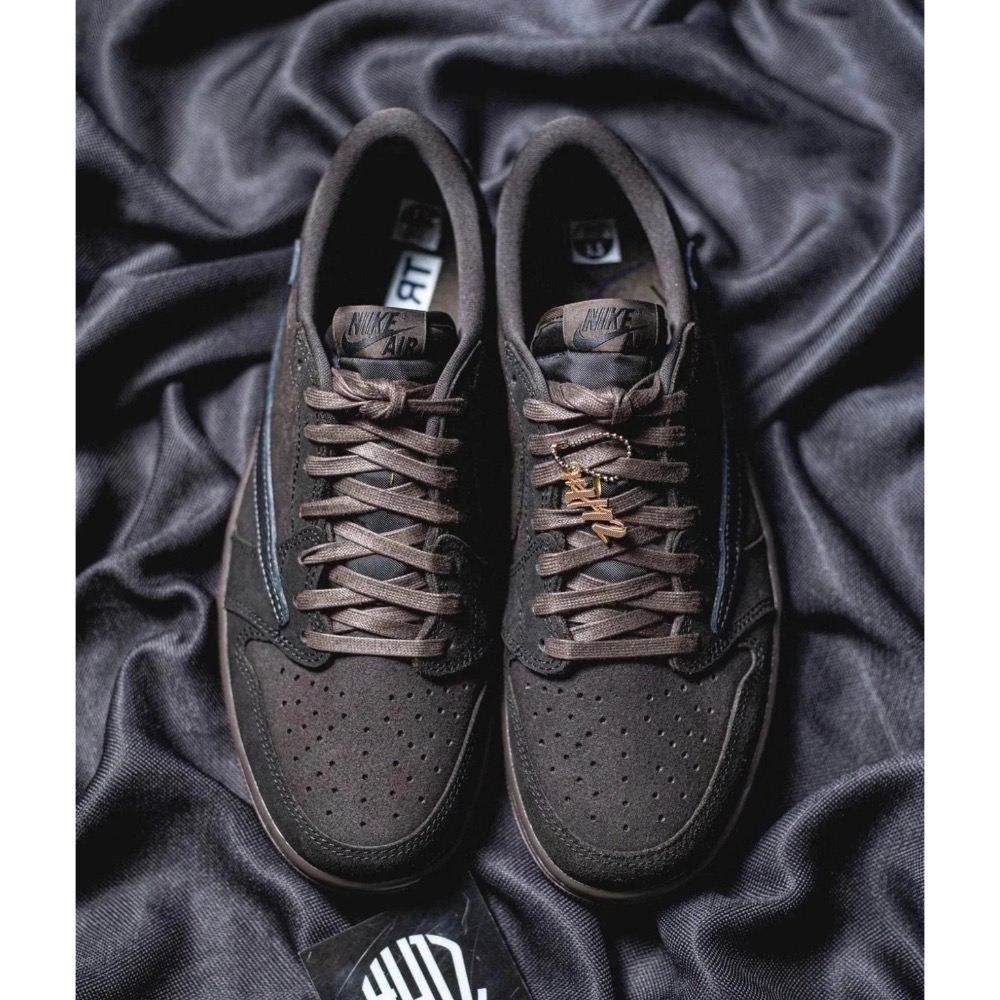 H12純原 Travis Scott x Air Jordan 1 Low Velvet Brown 丝绒摩卡 黑棕色-細節圖4
