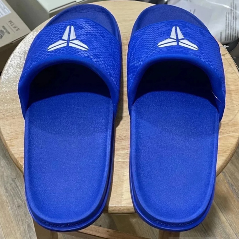 頂級 Nike Kobe Offcourt Slide＂Hyper Royal＂ 藍色 简约舒适一字拖 室外拖鞋 男女同款-細節圖8