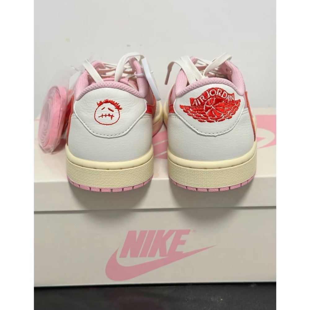 Travis Scott x Air Jordan 1 Low 粉倒钩 Tropical Pink 联名 粉倒钩-細節圖3