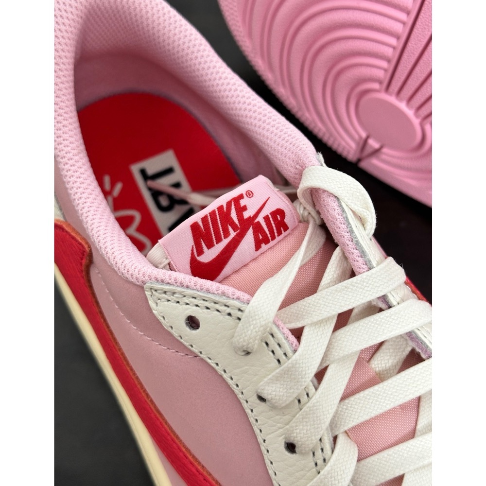 Travis Scott x Air Jordan 1 Low 粉倒钩 Tropical Pink 联名 粉倒钩-細節圖4