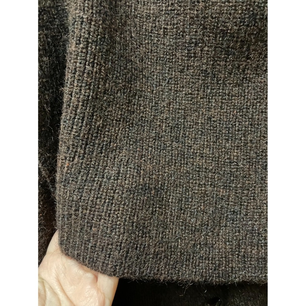 2月完農曆年就開始打理漂亮春裝~氣質和氣勢一次散針織罩衫+高領針織罩衫-細節圖5