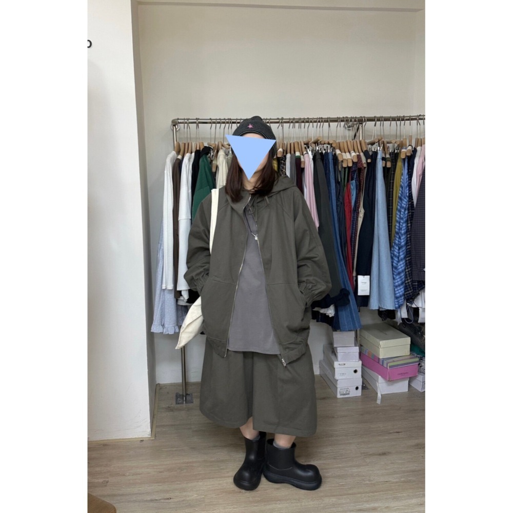 預計9月中旬或10月初到貨~連帽外套+鬆緊7分休閒褲-細節圖2