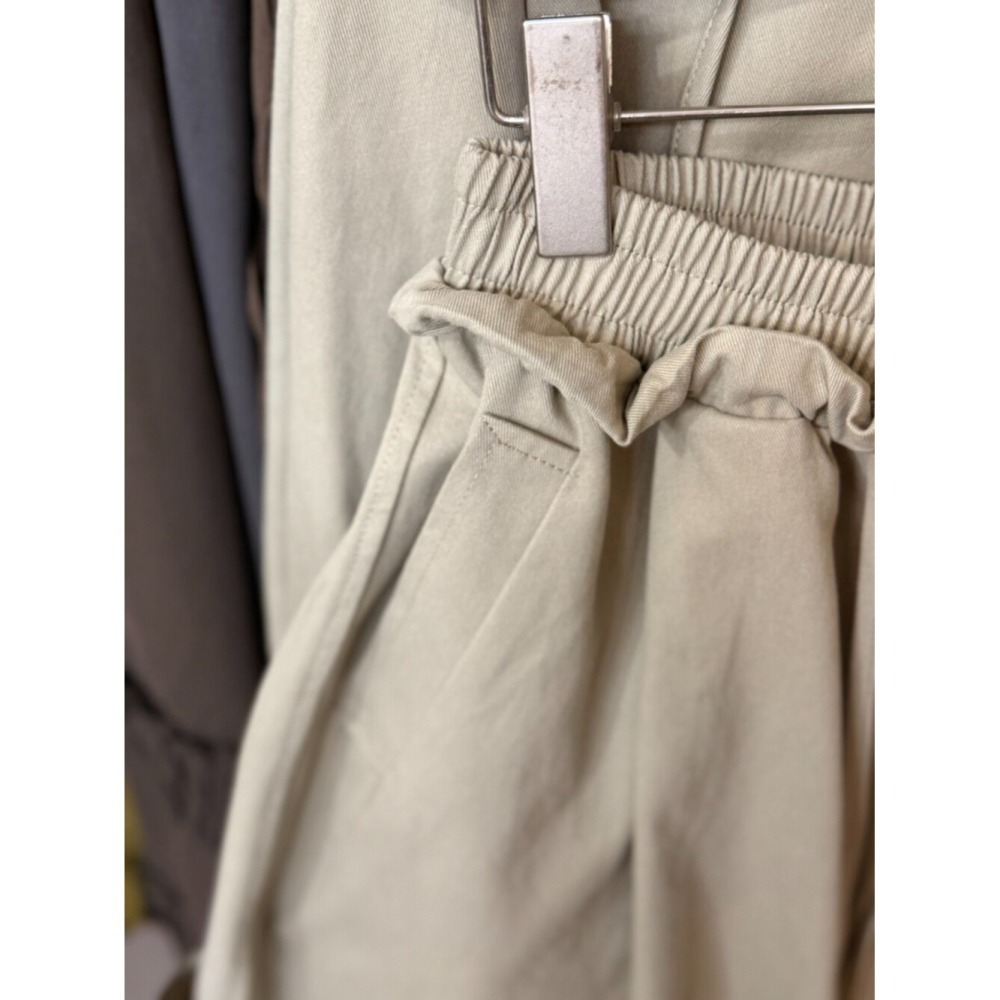 預計9月中旬或10月初到貨~連帽外套+鬆緊7分休閒褲-細節圖5