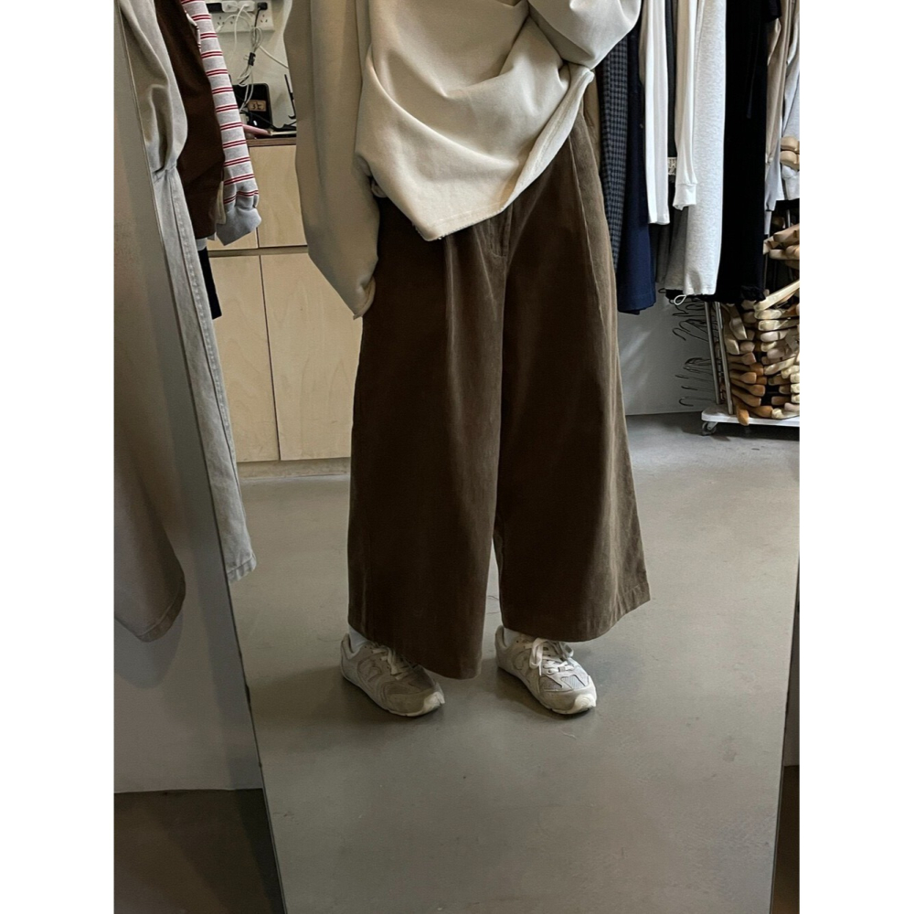 進入10月了，接下來的天氣🍂今年秋冬的必要元素燈心絨休閒褲-細節圖2