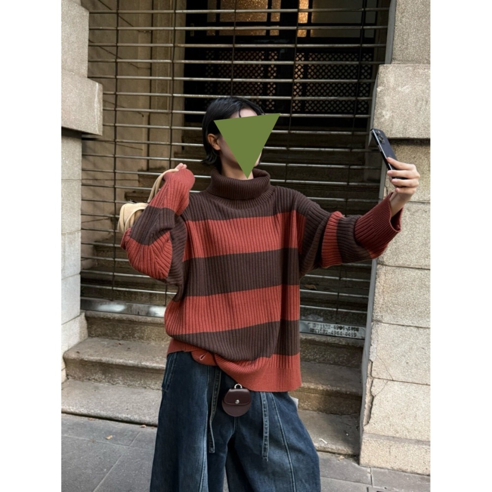 12月零動腦的穿搭公式~好穿好搭就會一直搭高領條紋針織衫-細節圖3