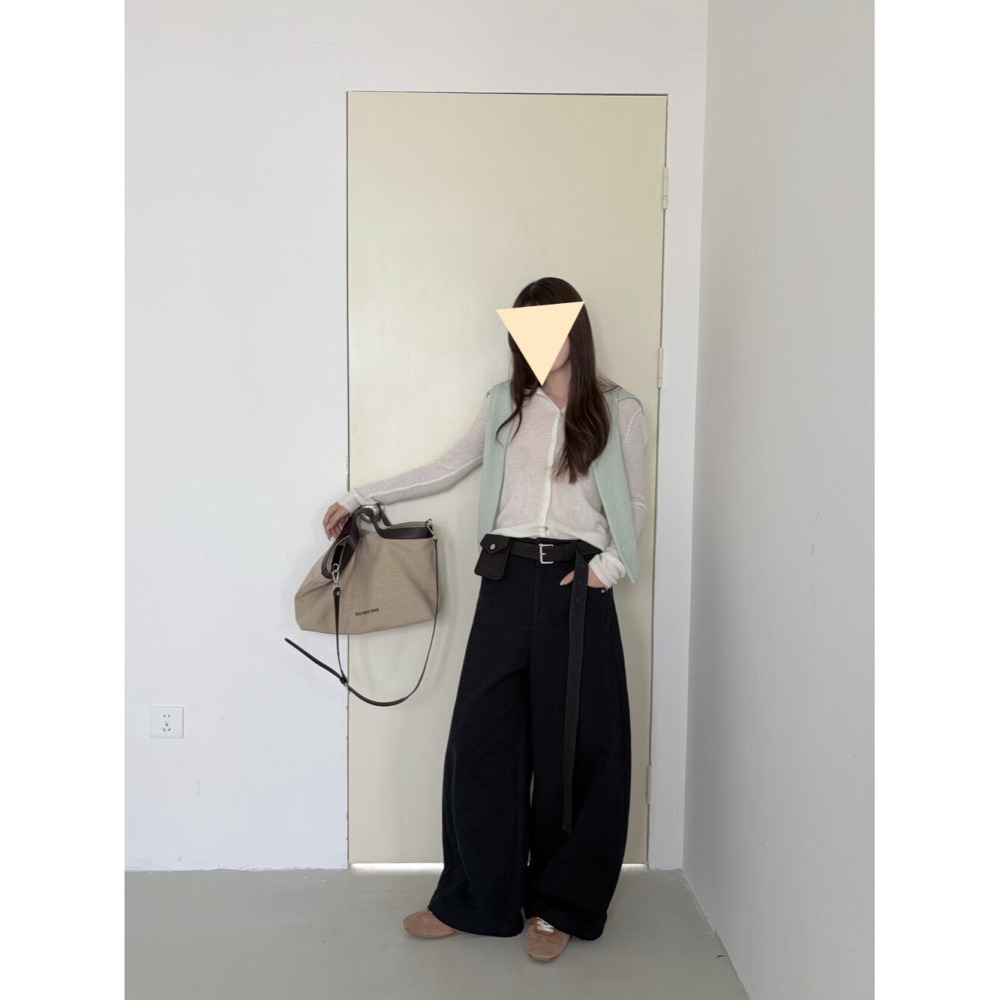 12月零動腦的穿搭公式~復古鬆弛感彎刀休閒褲(配格紋腰帶腰包)-細節圖4