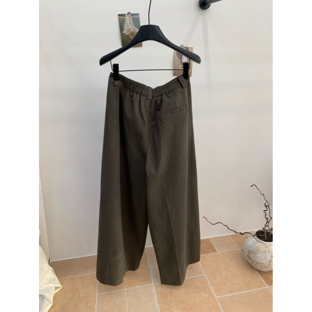 12月零動腦的穿搭公式~基礎色系有了嗎垂感直筒休閒褲-細節圖7