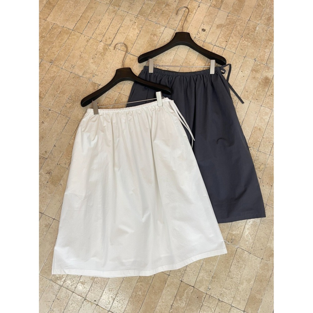 3月早春~短版斜領小衫+高腰休閒傘裙-細節圖6