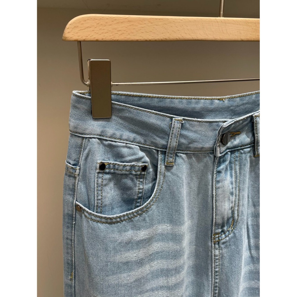 4月遲早要迎接暖春盛夏~穿起來很好看的那種直筒牛仔褲-細節圖4