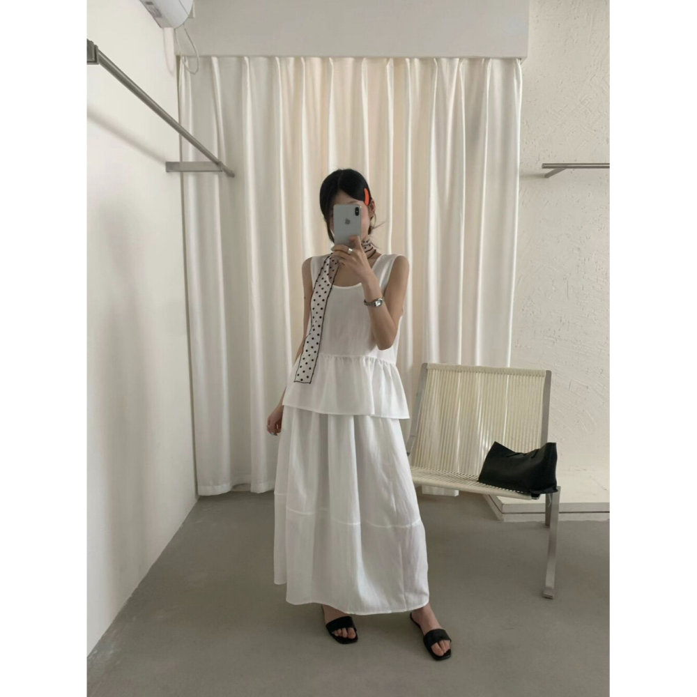 4月遲早要迎接暖春盛夏~剛開始的選色障礙也是困難了很久後排扣背心+鬆緊腰裙-細節圖2