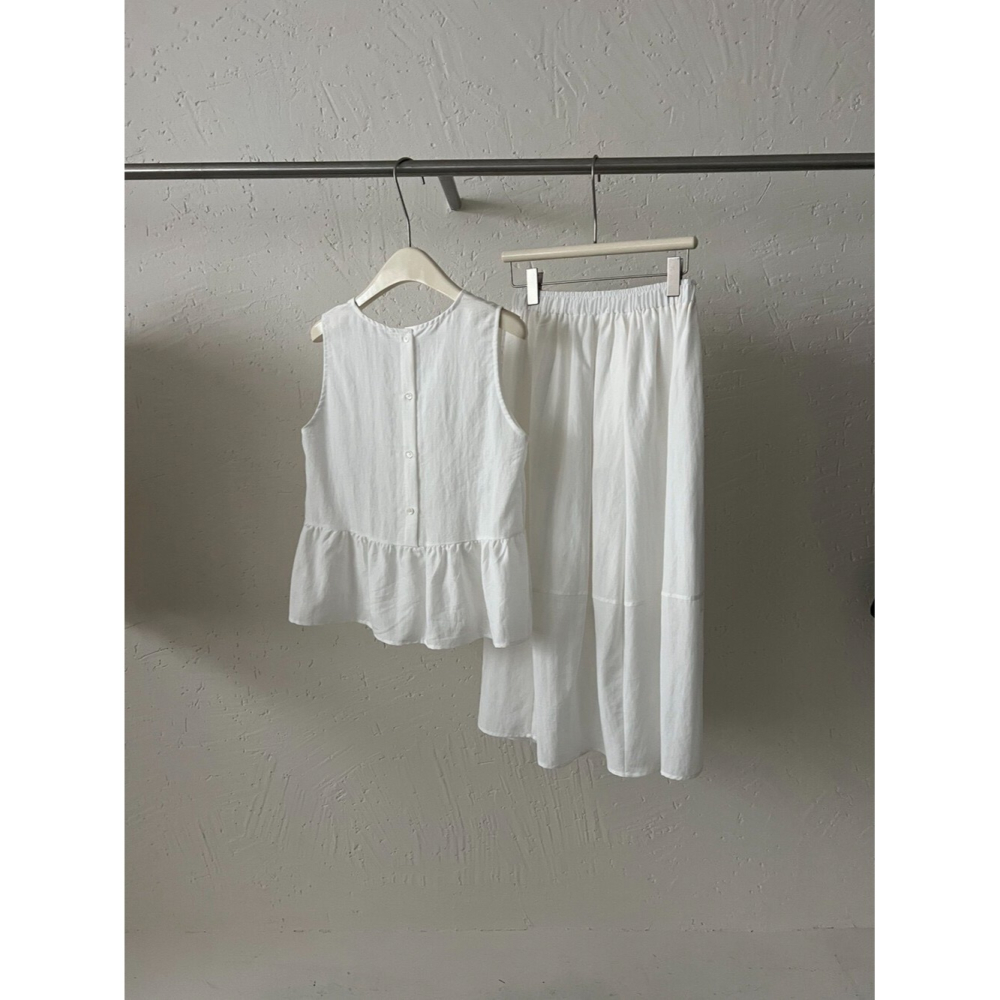 4月遲早要迎接暖春盛夏~剛開始的選色障礙也是困難了很久後排扣背心+鬆緊腰裙-細節圖4