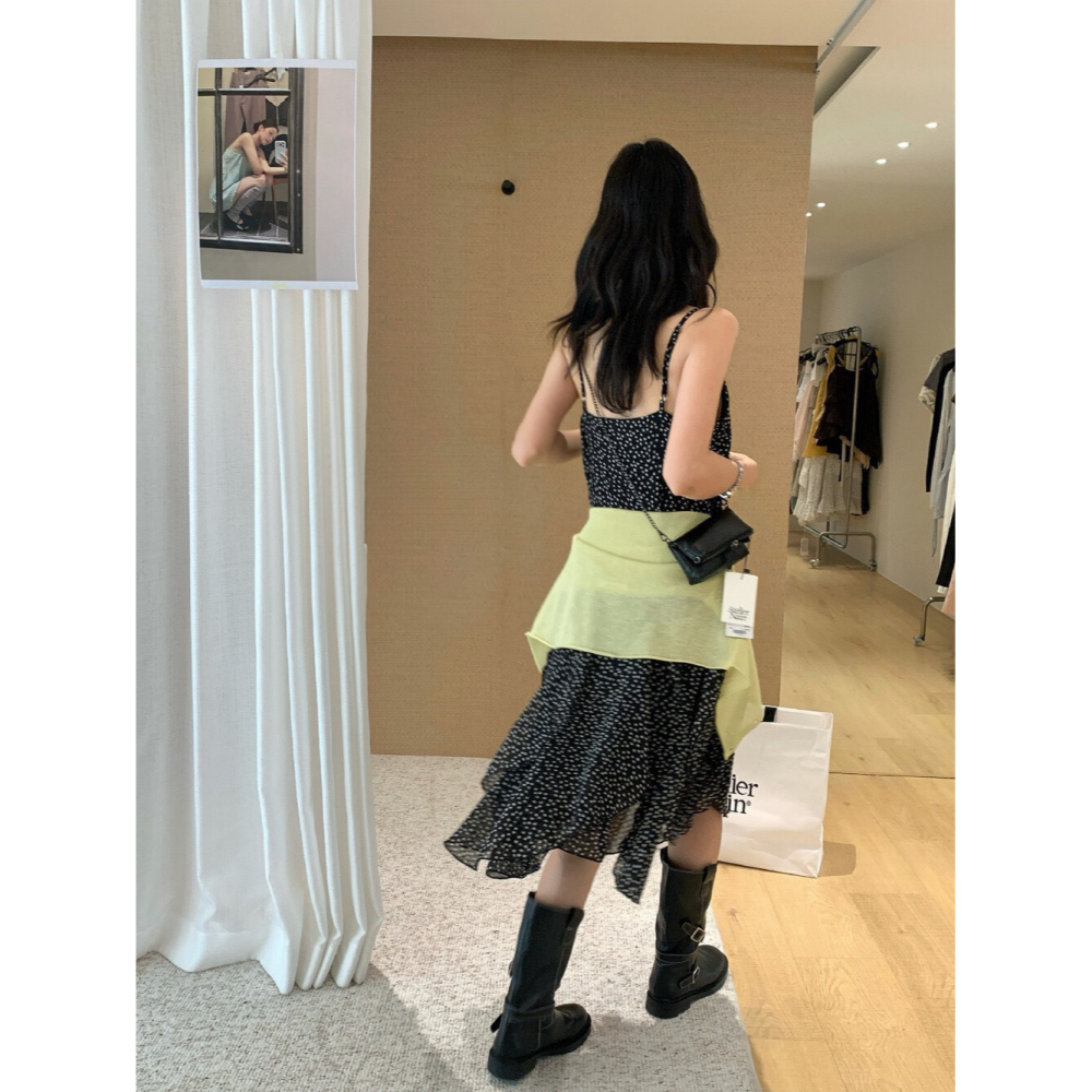 4月遲早要迎接暖春盛夏~氛圍感拉滿疊川單穿都巨美不規則荷葉邊碎花裙-細節圖2