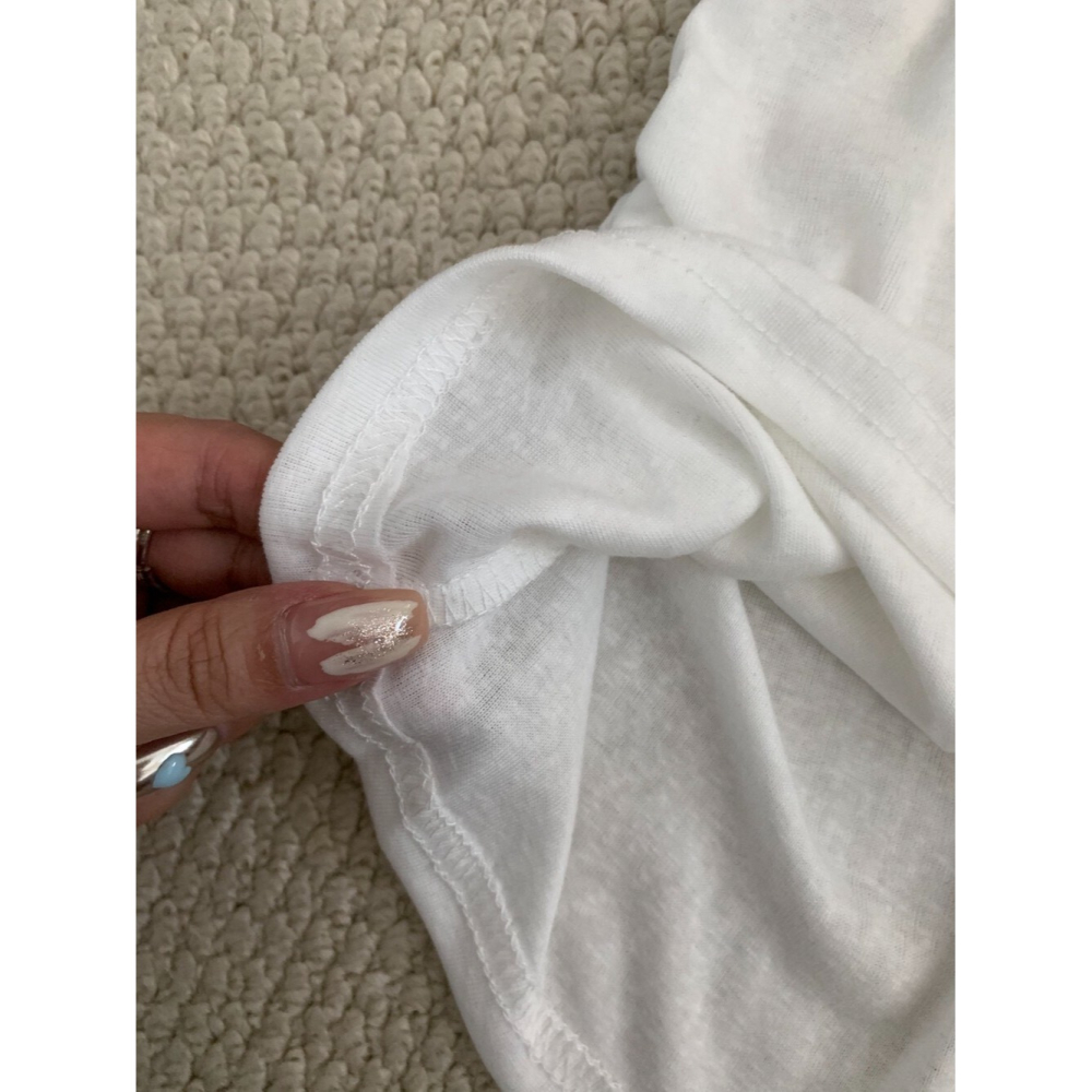 6月~普通的圓領T恤穿不好真的很像睡衣或汗衫，但這件多了亨利領的小排扣和口袋，套上去直接就是法式慵懶 正肩短T-細節圖10