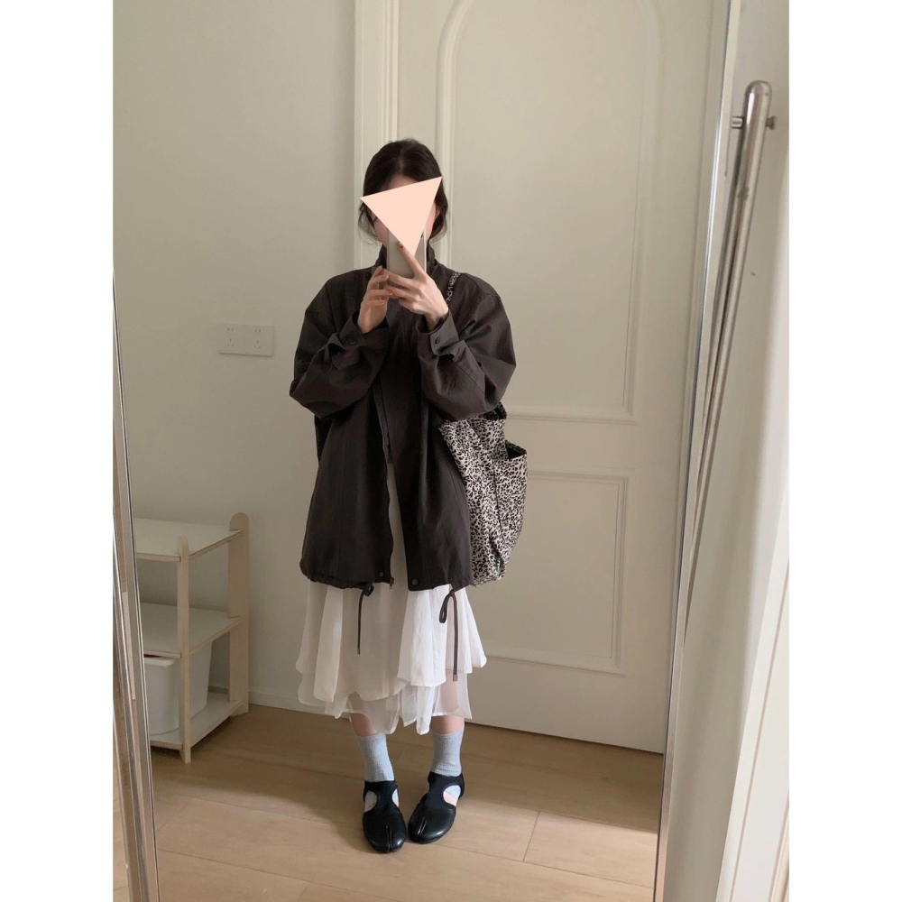 8月~推出三款超好搭的復古質感色 日常出門隨性一套就很有型 翻領風衣夾克-細節圖6