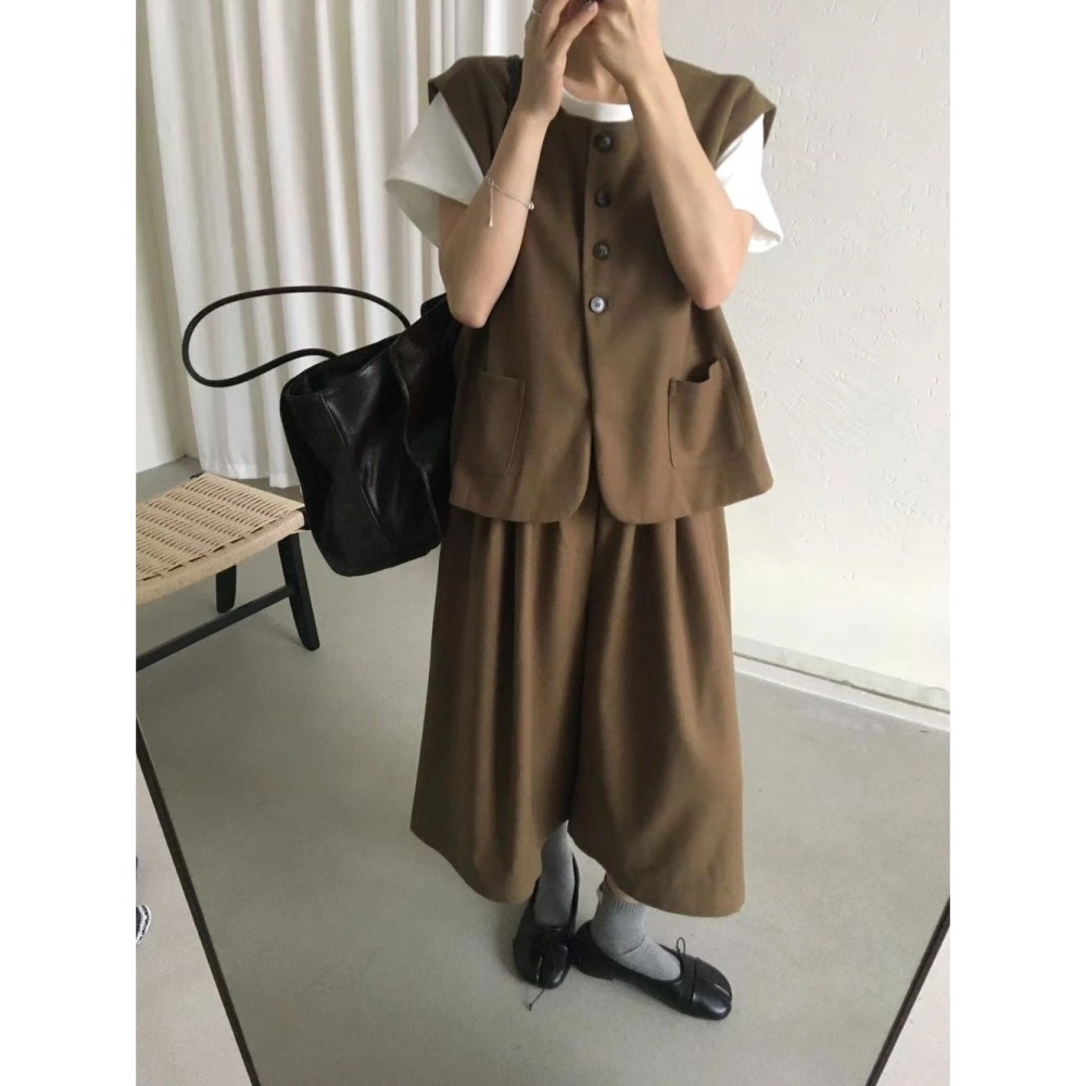 8月~慵懶文青風！整套搭配零腦思考，拆開也能自由混搭其他上衣或下身 背心+休閒褲-細節圖2