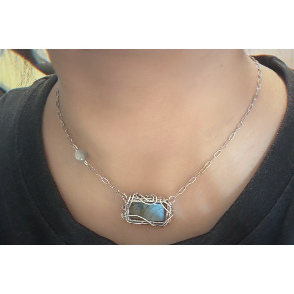 湖水綠長方型拉長石項鍊-細節圖4