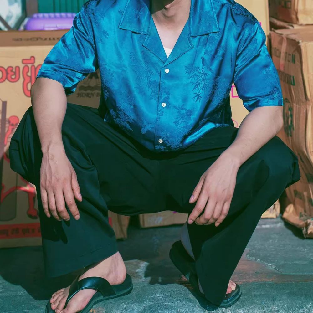 EL CAPITAL 藍色浮雕花紋短襯衫 短袖襯衫 花襯衫 復古 街頭 潮流 音樂祭穿搭 菁英資本-細節圖5