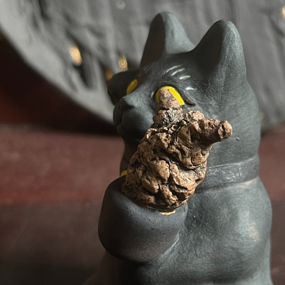 貓咪陶瓷雕塑-象足漆樹-細節圖2