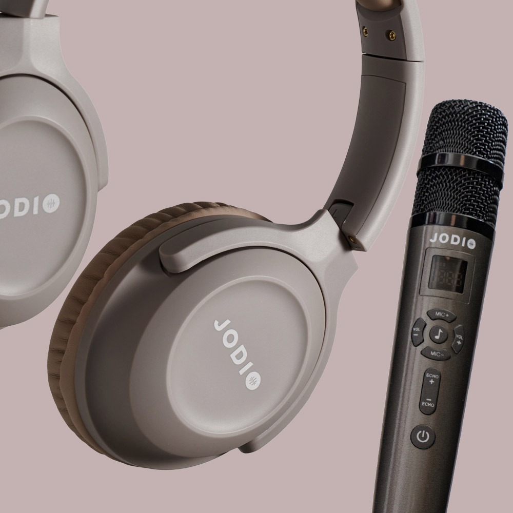JODIO Sing Go 藍芽行動KTV耳機豪華組 二入 (酷黑)(奶茶色)+專用時尚收納包(灰黑)(奶茶色)-細節圖2