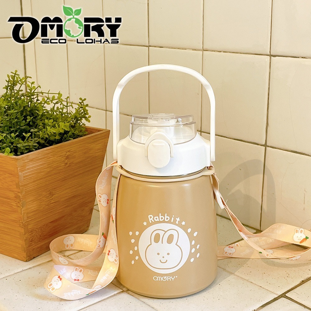 OMORY 不鏽鋼萌兔大肚吸管保溫瓶-800ml 揹帶水壺(限定款)-細節圖3