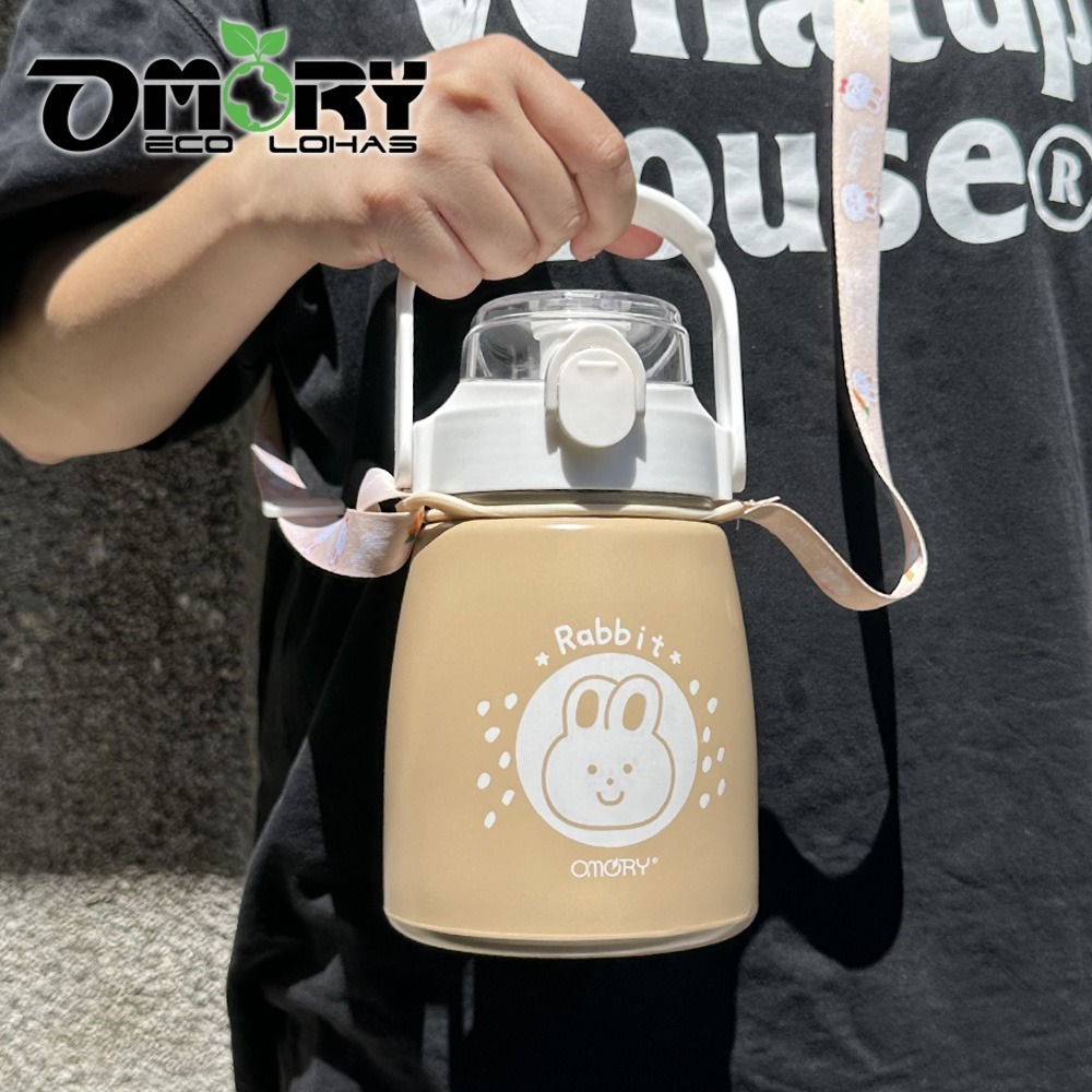 OMORY 不鏽鋼萌兔大肚吸管保溫瓶-800ml 揹帶水壺(限定款)-細節圖4