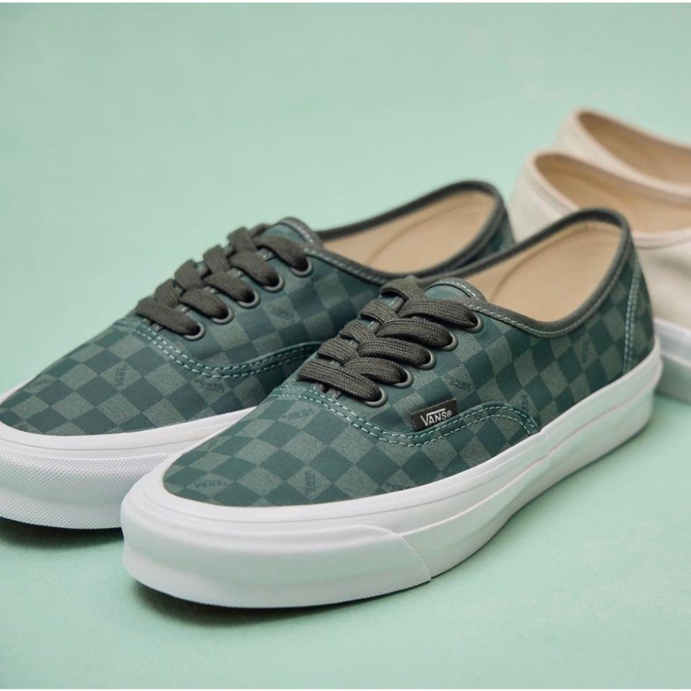 [unclev1966] 代購 Vans Vault Authentic Lx 棋盤格 軍綠 燕麥奶 茶色 百搭 滑板鞋-細節圖3