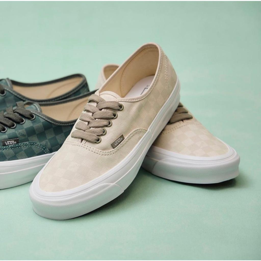 [unclev1966] 代購 Vans Vault Authentic Lx 棋盤格 軍綠 燕麥奶 茶色 百搭 滑板鞋-細節圖7