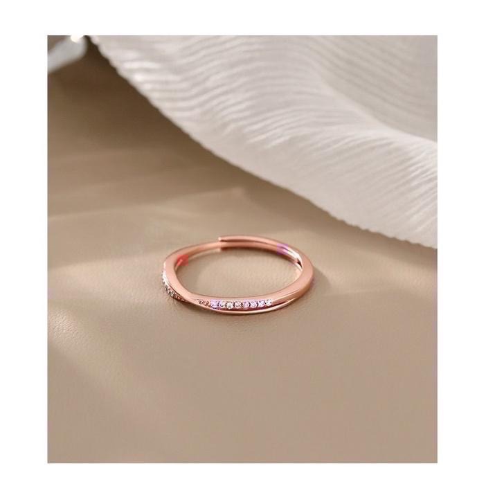 𝓨𝓪𝓷𝓰𝓑𝓲💫免運現貨🇰🇷S925純銀｜金銀兩款｜簡約百搭交叉水鑽線條戒指 Y225-細節圖6