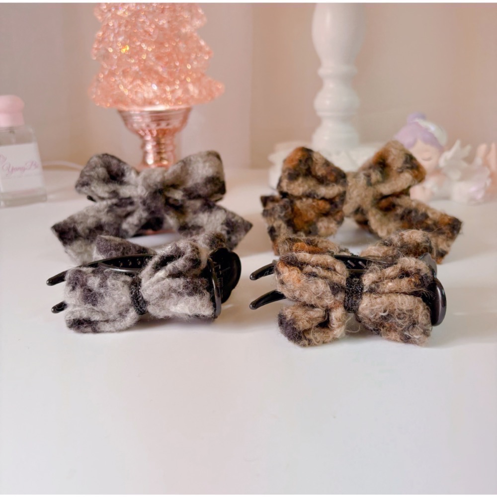 𝓨𝓪𝓷𝓰𝓑𝓲🩰秋冬豹紋毛絨蝴蝶結丸子頭抓夾 鯊魚夾 V304-細節圖7