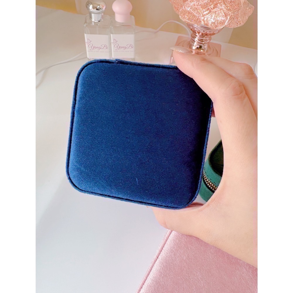 𝓨𝓪𝓷𝓰𝓑𝓲🩰超質感｜帶鏡子精緻絲絨飾品收納盒 便攜式飾品盒 C60-規格圖11