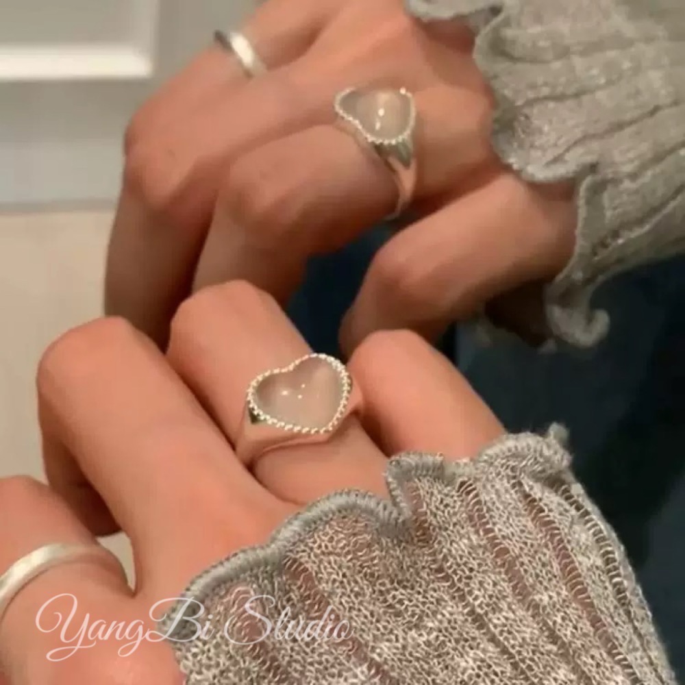 𝓨𝓪𝓷𝓰𝓑𝓲🩰貓眼石愛心花邊拉絲戒指 Y754東大門 小眾 2025新款 質感-細節圖4