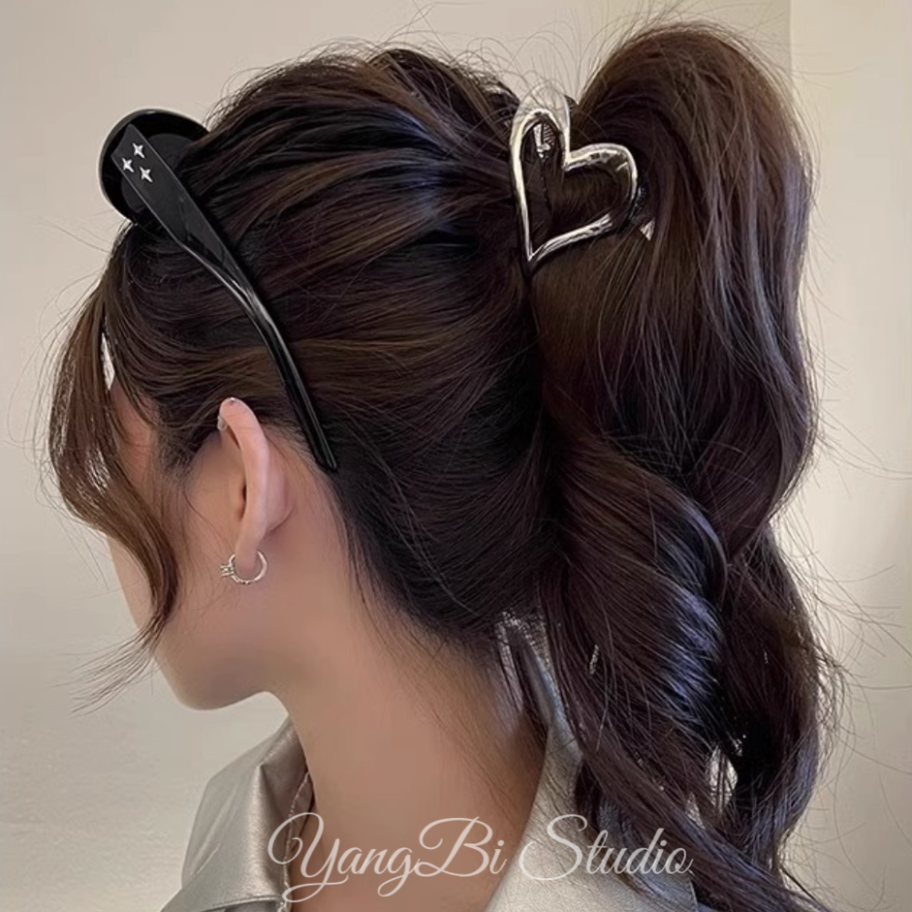 𝓨𝓪𝓷𝓰𝓑𝓲🩰高級感金屬愛心馬尾夾 鯊魚夾 抓夾 V333-細節圖2