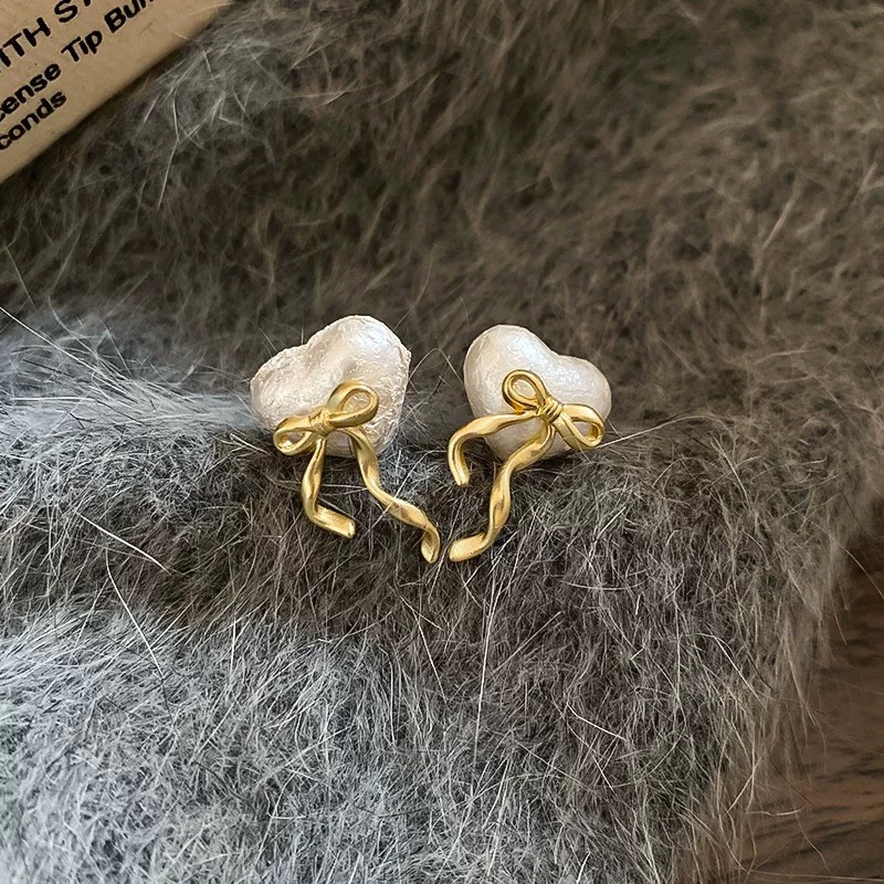 𝓨𝓪𝓷𝓰𝓑𝓲🩰925銀針｜愛心珍珠霧面緞帶蝴蝶結耳環 Y765 氣質 質感 韓國-規格圖6