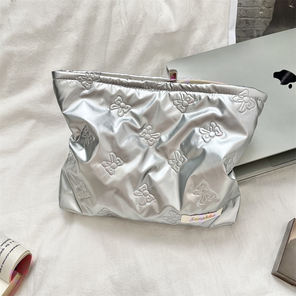 𝓨𝓪𝓷𝓰𝓑𝓲🩰超高顏值 蝴蝶結&愛心霧面化妝包 多功能收納包 手拿包 補妝包 C61-細節圖10