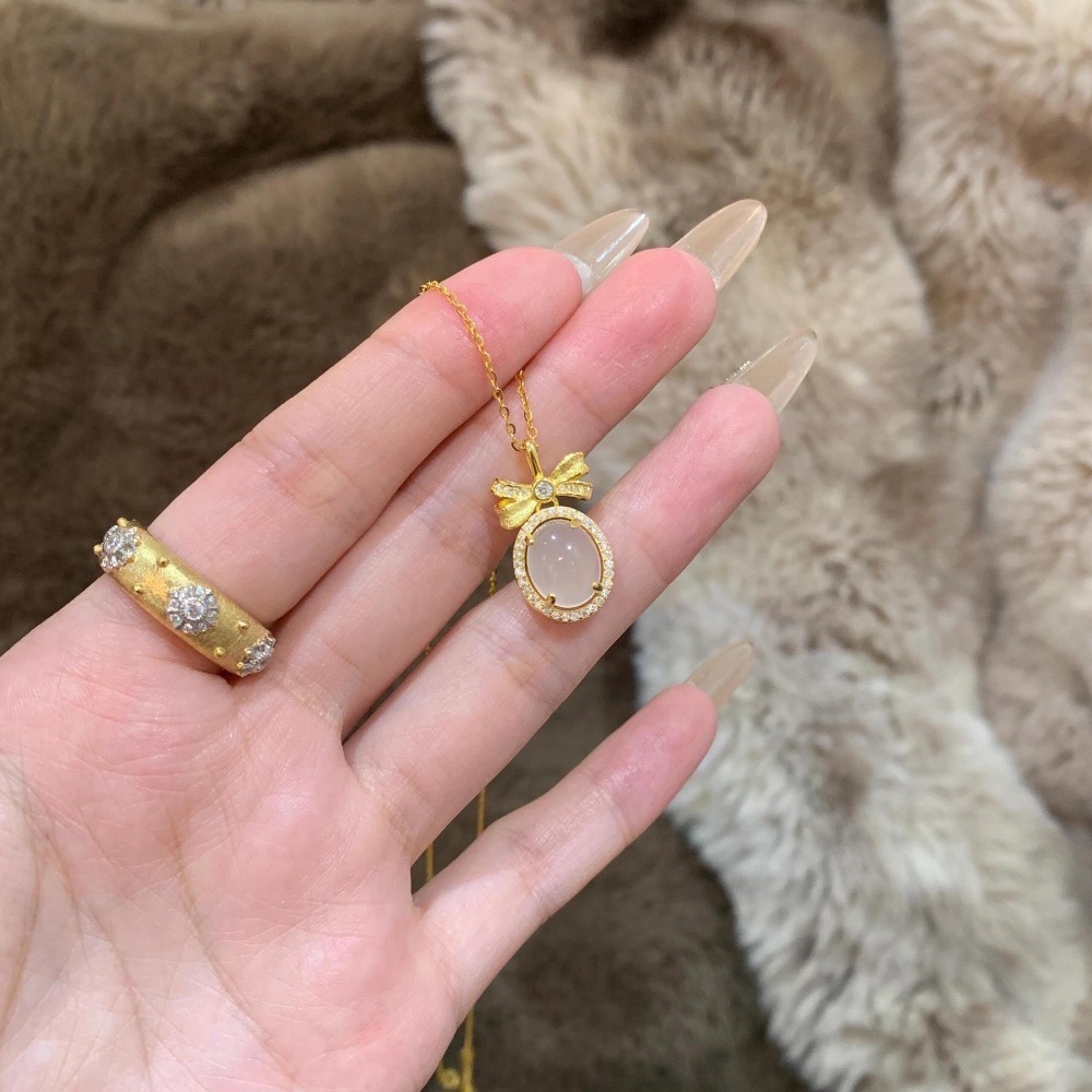 𝓨𝓪𝓷𝓰𝓑𝓲🩰精緻蝴蝶結鴿子蛋面仿玉髓項鍊 輕奢 白玉 白貓眼 Y777-細節圖3