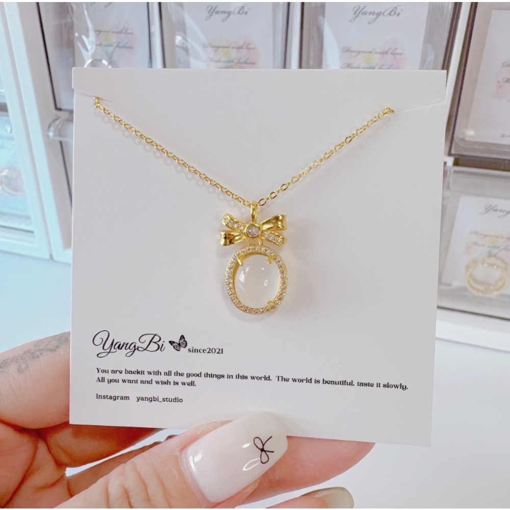 𝓨𝓪𝓷𝓰𝓑𝓲🩰精緻蝴蝶結鴿子蛋面仿玉髓項鍊 輕奢 白玉 白貓眼 Y777-細節圖8