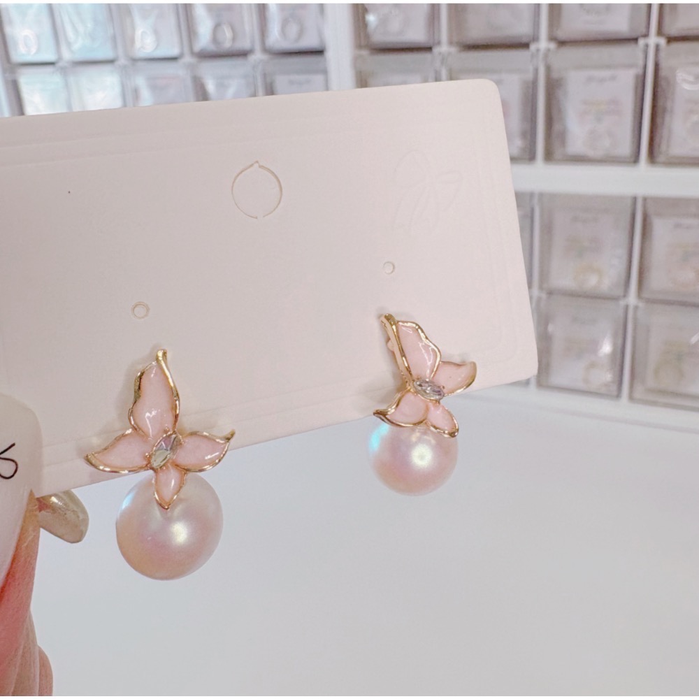 𝓨𝓪𝓷𝓰𝓑𝓲🩰925銀針｜超仙氣甜美粉色滴油蝴蝶珍珠耳環 耳飾 抗過敏 Y783-細節圖6