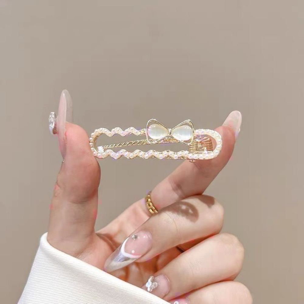 𝓨𝓪𝓷𝓰𝓑𝓲🩰韓版甜美氣質珍珠水鑽蝴蝶結髮夾 鴨嘴夾 V349-細節圖4