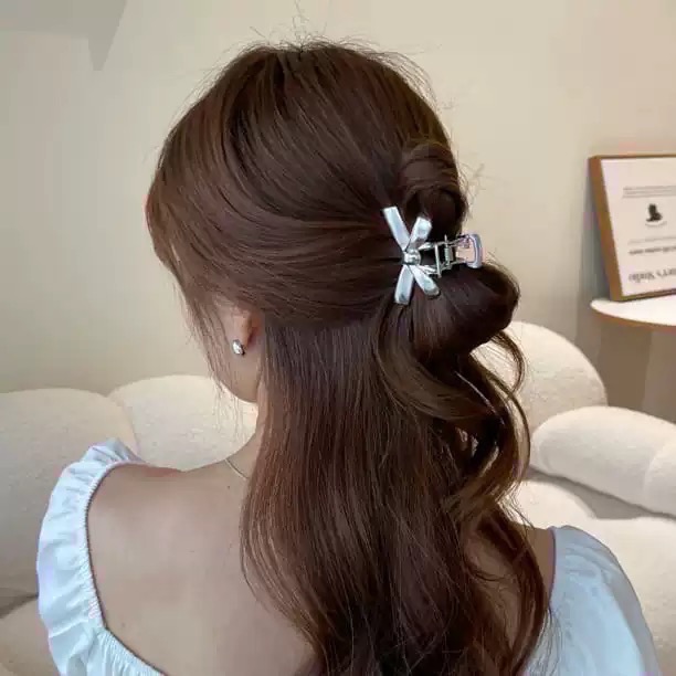 𝓨𝓪𝓷𝓰𝓑𝓲🕊️高級感小巧金屬蝴蝶結鯊魚夾 抓夾 馬尾夾 V366-細節圖2