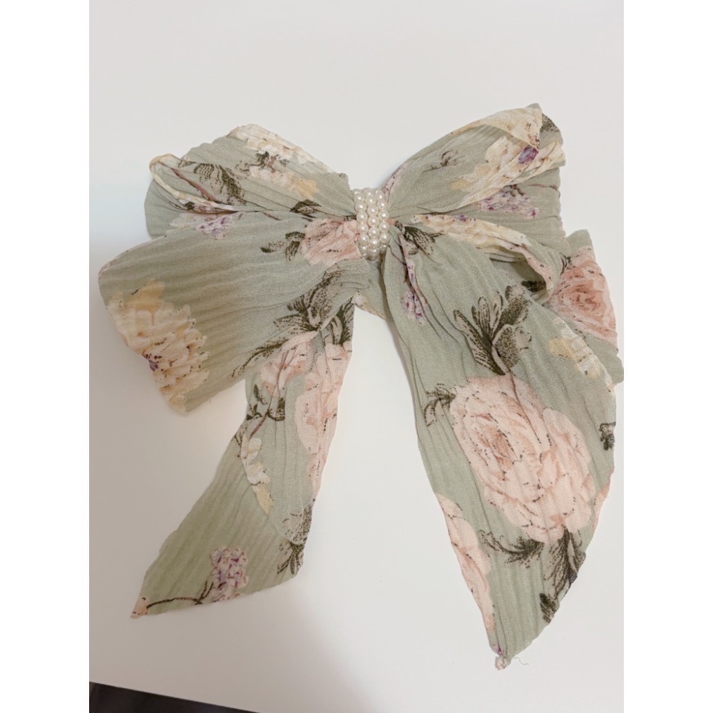 𝓨𝓪𝓷𝓰𝓑𝓲🕊️碎花皺摺蝴蝶結珍珠吊墜髮夾 彈簧夾 馬尾夾 公主頭 V380-規格圖11