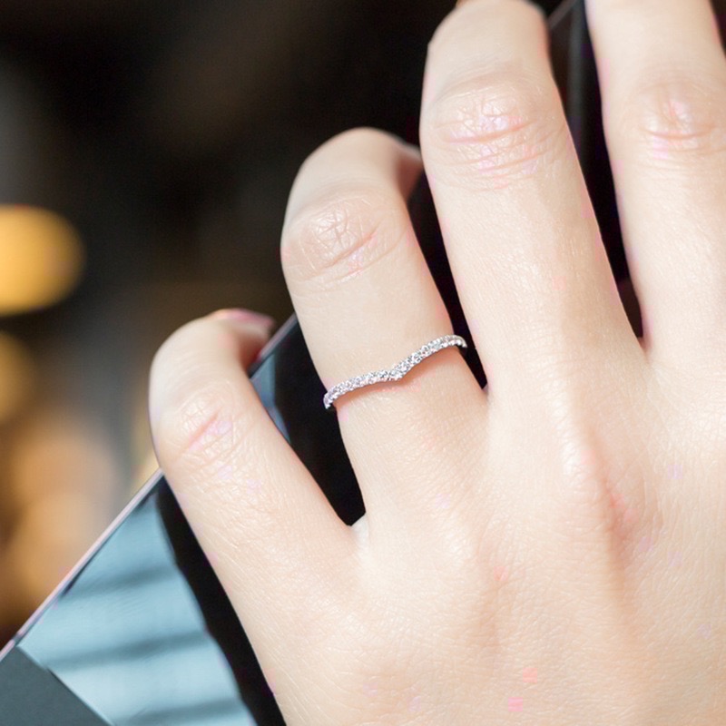 𝓨𝓪𝓷𝓰𝓑𝓲🩰闆娘自留大推｜顯瘦V型排鑽戒指 Y785-細節圖5